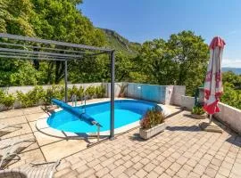 Nice Apartment In Bribir With Outdoor Swimming Pool