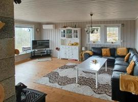 Awesome Home In Marnardal With Kitchen, holiday rental in Marnardal