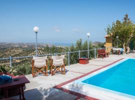 House With Private Pool, Isolated, Unique View, hótel í Kalo Chorio