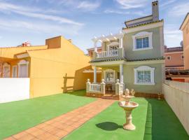 Stunning Home In Santa Pola With Outdoor Swimming Pool, 2 Bedrooms And Swimming Pool, villa in Santa Pola