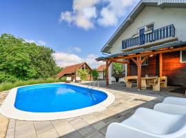 Awesome Home In Mokrice With Wifi, villa in Oroslavje