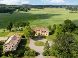 Gorgeous Home In Hl With Kitchen, villa in Hölö