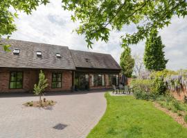 The Stables, holiday home in Stourbridge