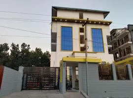 Abuzz Oxfordcaps Agrasen Boys Hostel, Dehradun