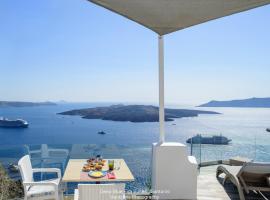 Fira Deep Blue Suites, holiday home in Fira