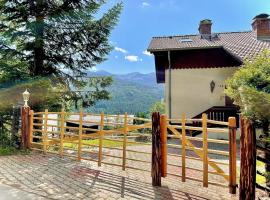 Ferienhaus mit Zirbitzblick, cheap hotel in Mönchegg