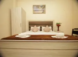 Hotel G M FORUM