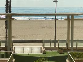 Alojamiento en primera línea de playa con WIFI