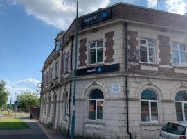 Imperial Salford Hotel, hotel in Manchester