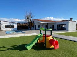 El cortijo del abuelo pepe, hotel in Alhendín