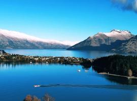 Lovely Apartment- Amazing Lake & Mountain Views, budget hotel in Queenstown