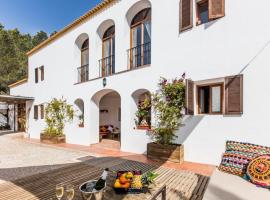 Can Rosa Ibiza, private pool, 10 minutes from the beach, hotel in Santa Gertrudis de Fruitera