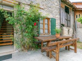 Pet Friendly Home In Loco Di Rovegno With House A Panoramic View, kjæledyrvennlig hotell i Carchelli
