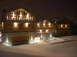 Hotel MONT-BLANC VAL D'ISERE, hotel v mestu Val dʼIsère