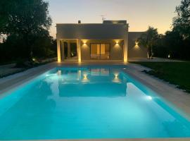 Resort Natura & Relax, מקום אירוח B&B בSestu