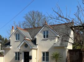 Monty Cottage, Exmouth Coastal Boutique House, villa in Exmouth