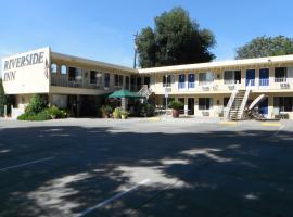 Colusa Riverside Inn โมเทลในColusa