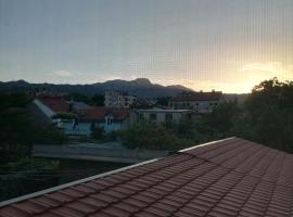 Apartmani 15, allotjament a Cetinje