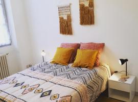 entre arènes et maison carrée, vacation home in Nîmes