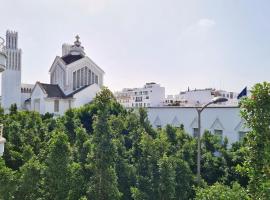 Appartement idéal pour découvrir la ville, hotel cerca de Moroccan Parliament, Rabat