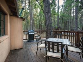 Whispering Pines, cottage a Wawona