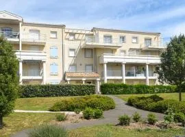 Amazing Apartment In Vaux-Sur-Mer