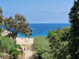 Appartement T3 à Cavalaire-sur-Mer - Terrasse vue mer et parking - FR-1-100-271