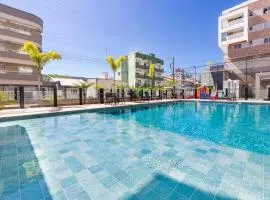 Terrazzo 402B - Apartamento 02 suítes - Acomoda até 06 pessoas - À poucos metros da praia de Bombas - (Consultar serviços de roupa de cama e banho)