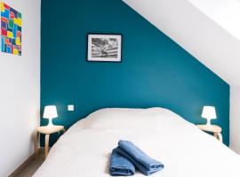 gîte de l'artiste Segré ✰ T2 confort ✰ centre ✰ 2 lits, cheap hotel in Segré