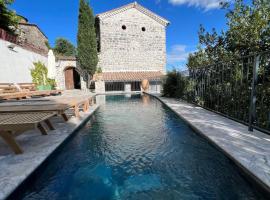 Mas Saint Laurent, habitación en casa particular en Les Salles-du-Gardon