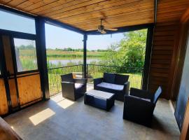 Boletov Raj, hotel em Čurug