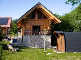 Brunarica Biopark -Log house Biopark