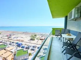 Mamaia Dream by CB SeaFront in Spa & Pools Resort