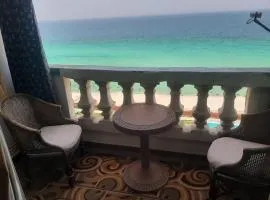 Panorama Apartment with a charming sea view Free wifi and Free Burg elArab airport pick up or drop off limousineشقة باطلالة ساحرة على البحر
