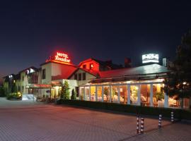 Motel Paradise, hotel Torzymban