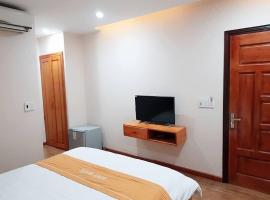Khách sạn Rosy Việt Trì, hotel met parkeren in Việt Trì