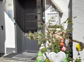 Ferienwohnung mit kleinem Garten、ゾンネンビュールのホテル