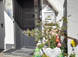 Ferienwohnung mit kleinem Garten, lyžařské středisko v destinaci Sonnenbühl