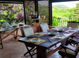 La Tinaia Country House, casa rural en Magomadas