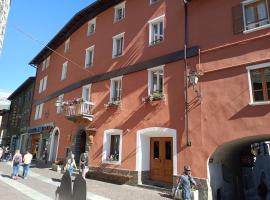 Hotel Gufo, hotel i Bormio