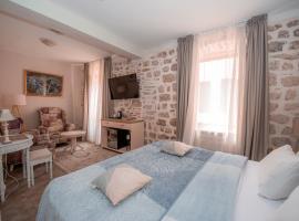 Antika Guesthouse, B&B i Kotor