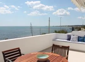Casa fronte mare a Torre Vado 2