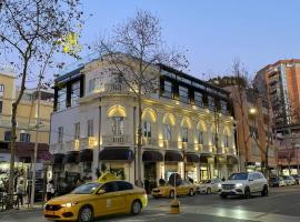 The Crown Boutique Hotel & SPA, hotel v destinaci Tirana