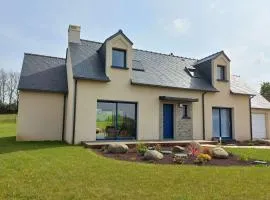 Maison 3* avec Terrasse, Confort Moderne, Proche Plages et Randonnées - FR-1-542-53