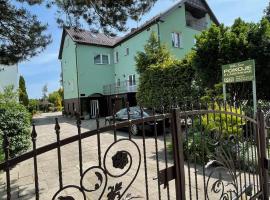Willa Sara, hotel in Ustka