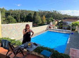 Citrus Tree House, private pool and garden., casa a Angeja