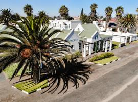 Langholm Hotel, hotell i Walvis Bay