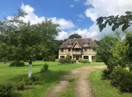 Manoir Melphil, hotel cerca de Golf L'Amirauté, Saint-Étienne-la-Thillaye