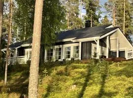 Elegant villa on the shore of Lake Saimaa