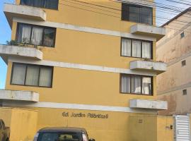 Temporada Ilheus na Praia dos Milionarios Kitnet – hotel w mieście Ilhéus